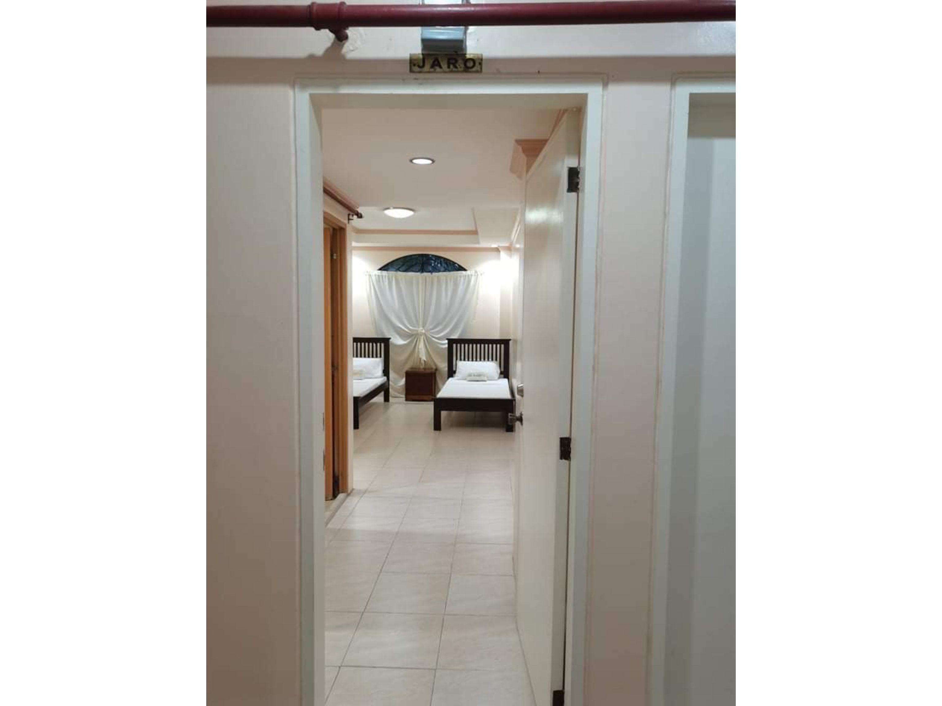 Oyo 799 Ddd Habitat Iloilo Hotel Eksteriør billede